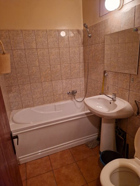 Obor, Colentina, langa Complexul Rosegarden,